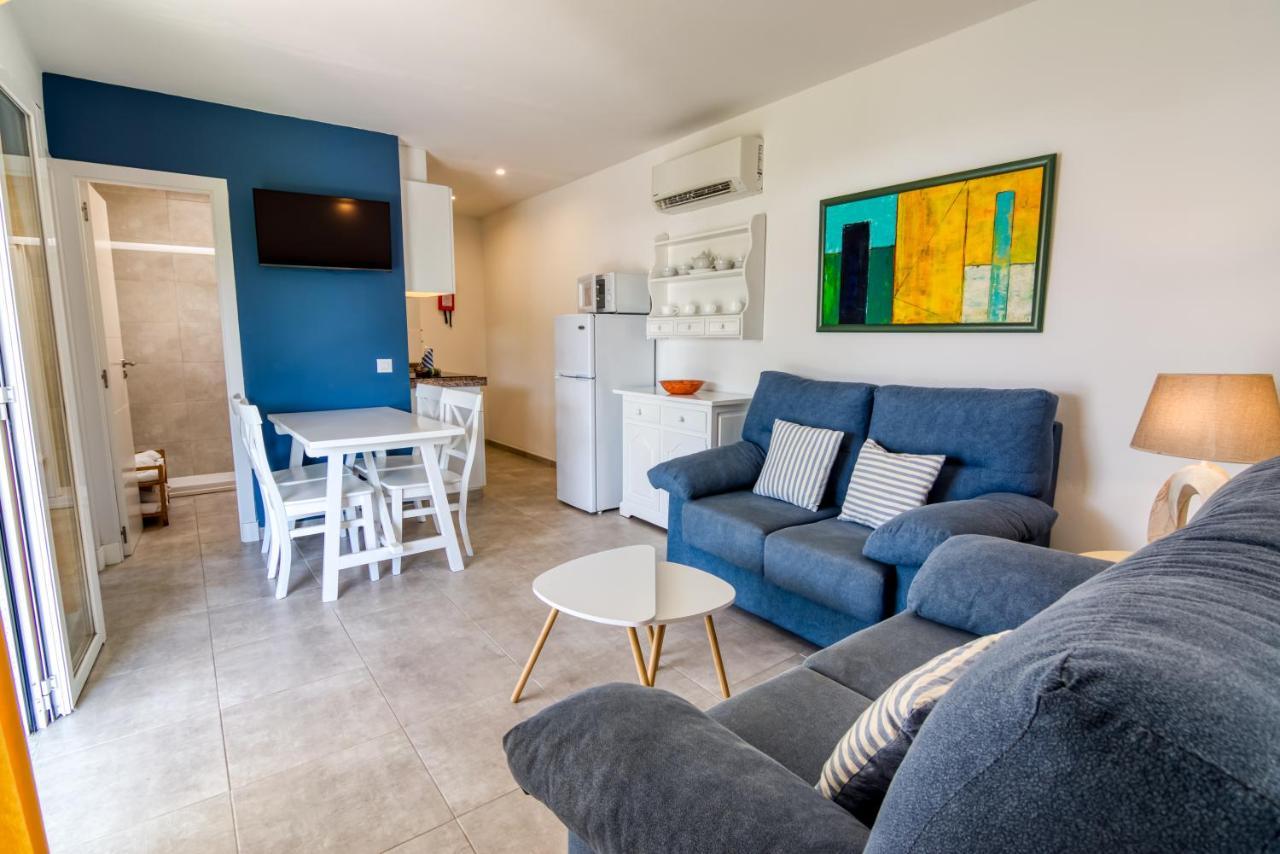 Apartamentos Las Golondrinas Кала-ен-Бош Екстер'єр фото